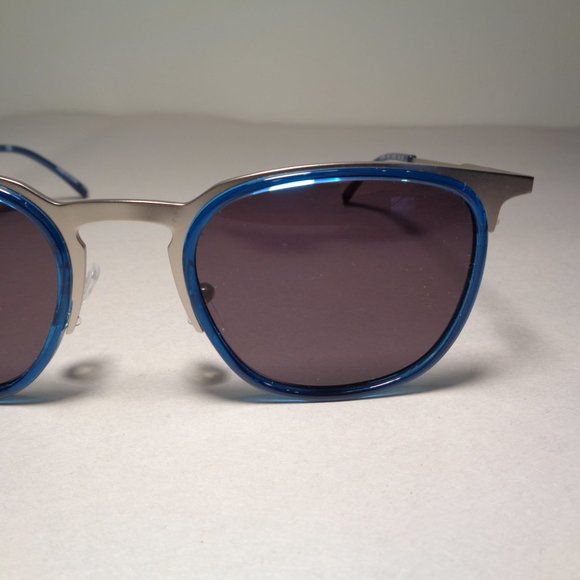 Lacoste L225S Silver New Women\'s Sunglasses main image 4